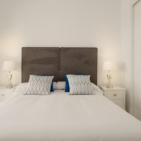2306 - Brand New Apt, Walking Distance To Beach! Касарес Екстер'єр фото